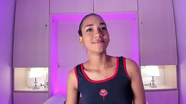 AnahiCollins online show from 05.19.26