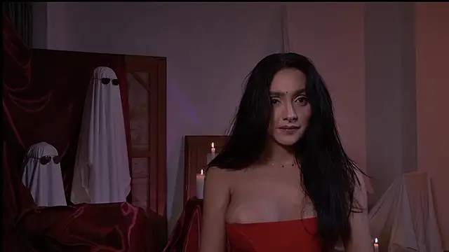 Milana De online show from 10.31.25