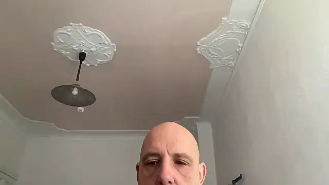 Snapshot of francescaloveher chatting on 09.28.25 francescaloveher online show from 09.28.25