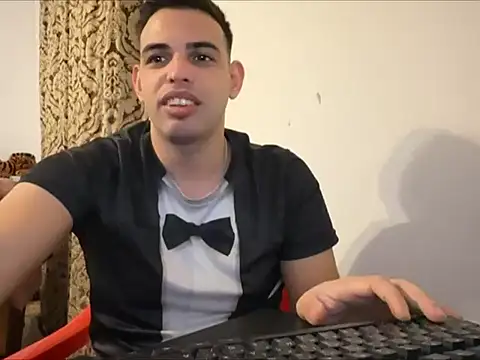 Snapshot of _Djonson_ chatting on 10.01.25  Djonson  online show from 10.01.25