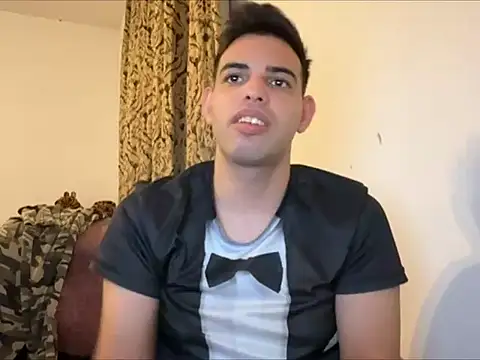 Snapshot of _Djonson_ chatting on 10.12.25  Djonson  online show from 10.12.25