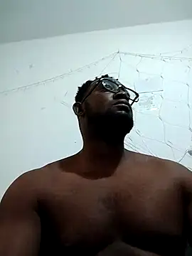 Snapshot of Santo_pene_01 chatting on 09.28.25 Santo pene 01 online show from 09.28.25