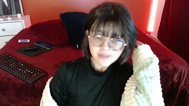 Snapshot of NamiDVelvet chatting on 09.30.25 NamiDVelvet online show from 09.30.25