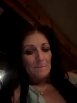 Snapshot of JuicyGeorgia chatting on 10.22.25 JuicyGeorgia online show from 10.22.25