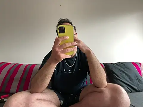 xochipilliii online show from 10.19.25
