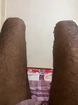 Snapshot of mallu-booy chatting on 09.28.25 mallu-booy online show from 09.28.25