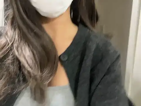 Snapshot of Toriyufu chatting on 04.28.26 Toriyufu online show from 04.28.26