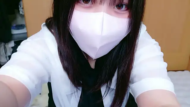 Snapshot of YUKINA_00 chatting on 05.16.26 YUKINA 00 online show from 05.16.26