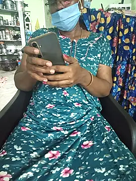 Snapshot of Tamilselviroja- chatting on 05.18.26 Tamilselviroja- online show from 05.18.26