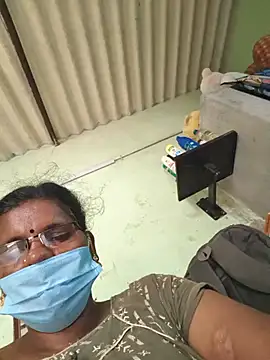 Snapshot of Tamilselviroja- chatting on 08.03.26 Tamilselviroja- online show from 08.03.26