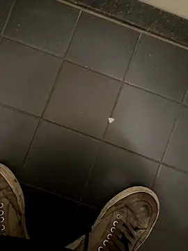 heet1998 online show from 10.19.25