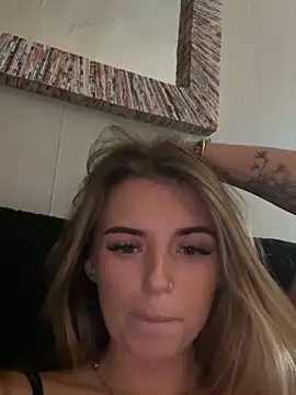 EllieEllxx online show from 10.11.25