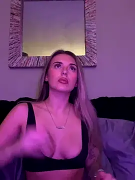 EllieEllxx online show from 10.14.25