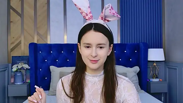 EvaSwen online show from 04.04.26