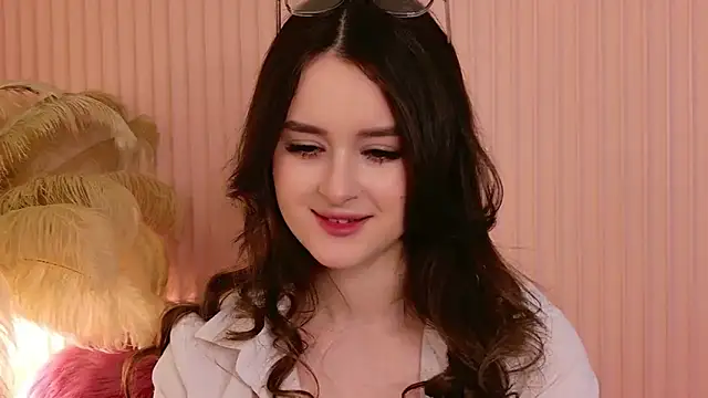 Snapshot of EvaSwen chatting on 05.18.26 EvaSwen online show from 05.18.26