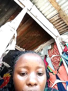 Snapshot of shafika23 chatting on 10.18.25 shafika23 online show from 10.18.25