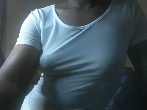 Snapshot of Pullaa chatting on 10.16.25 Pullaa online show from 10.16.25