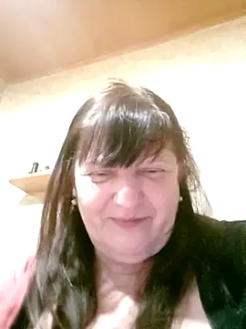 Snapshot of Apeesynka55211 chatting on 04.26.26 Apeesynka55211 online show from 04.26.26