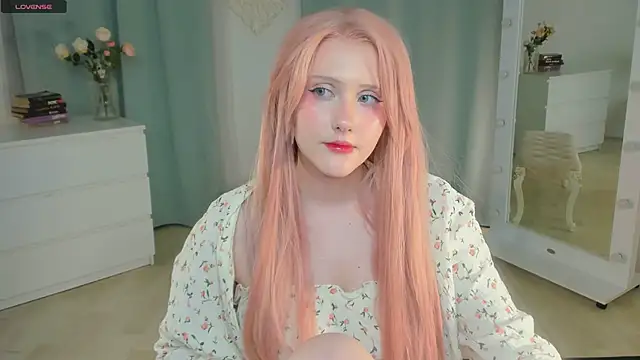 Snapshot of DelilahTaylor chatting on 06.13.26 DelilahTaylor online show from 06.13.26