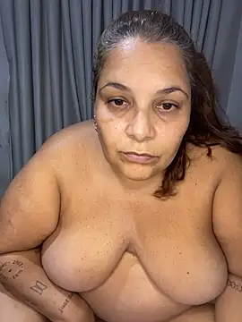 Snapshot of Livpoppe chatting on 02.14.26 Livpoppe online show from 02.14.26