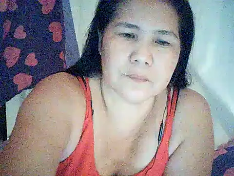Snapshot of milagrose_rose chatting on 06.08.26 milagrose rose online show from 06.08.26