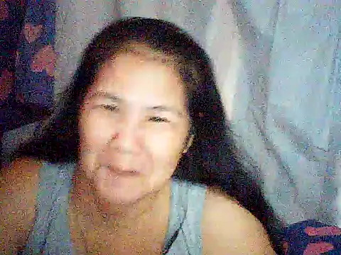 Snapshot of milagrose_rose chatting on 06.18.26 milagrose rose online show from 06.18.26