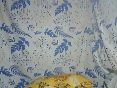 Snapshot of joy_cute chatting on 10.02.25 joy cute online show from 10.02.25