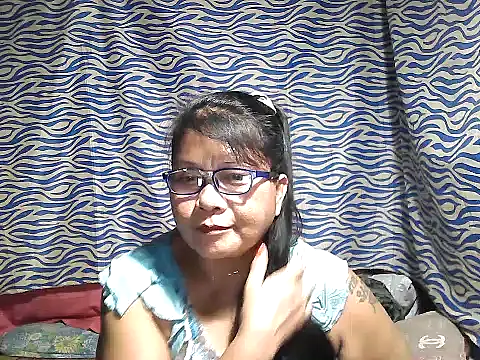 Snapshot of joy_cute chatting on 10.23.25 joy cute online show from 10.23.25