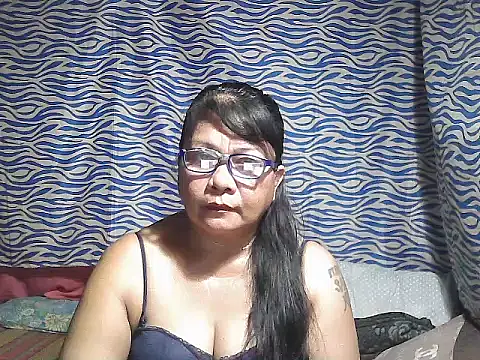 Snapshot of joy_cute chatting on 10.23.25 joy cute online show from 10.23.25