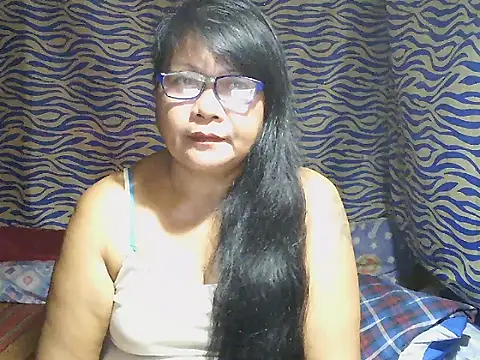 Snapshot of joy_cute chatting on 10.30.25 joy cute online show from 10.30.25