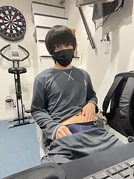 Snapshot of mikan_kun_st chatting on 10.21.25 mikan kun st online show from 10.21.25