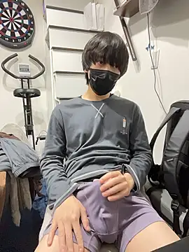 Snapshot of mikan_kun_st chatting on 12.16.25 mikan kun st online show from 12.16.25