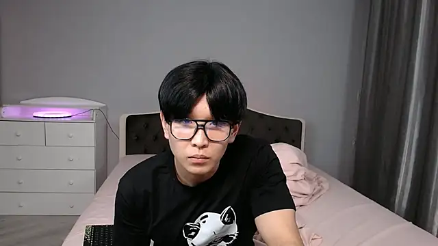 KaiChicken online show from 11.20.25