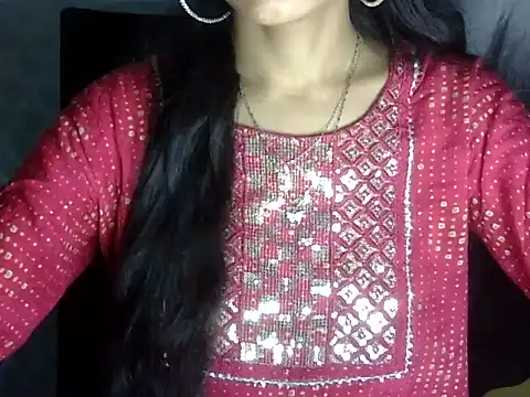 Snapshot of Shazi_1 chatting on 05.18.26 Shazi 1 online show from 05.18.26