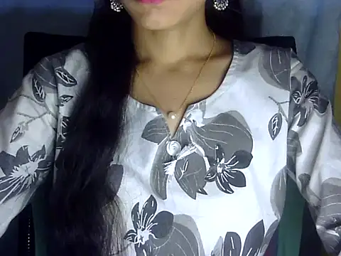 Snapshot of Shazi_1 chatting on 05.30.26 Shazi 1 online show from 05.30.26
