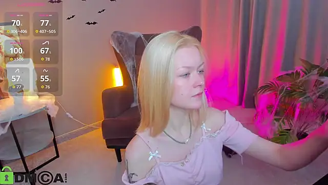 Snapshot of Callista_a chatting on 10.30.25 Callista a online show from 10.30.25