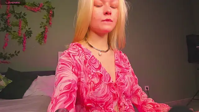 Snapshot of Callista_a chatting on 11.19.25 Callista a online show from 11.19.25