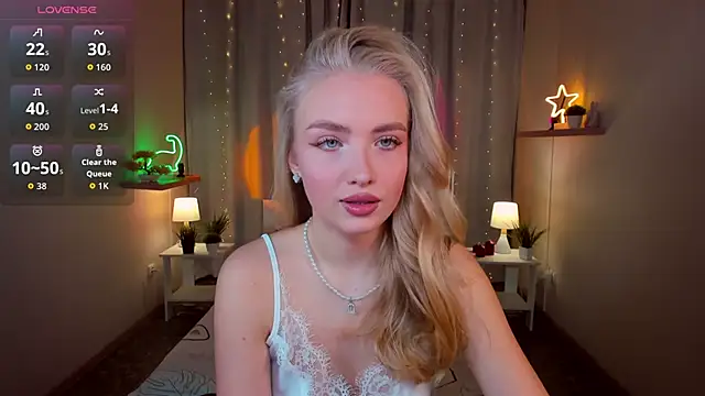 Snapshot of TessaGrays chatting on 01.16.26 TessaGrays online show from 01.16.26