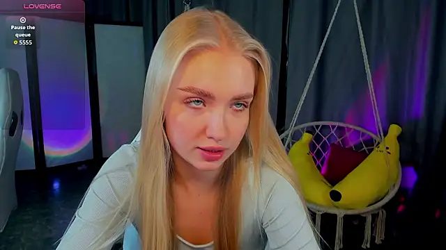 Snapshot of TessaGrays chatting on 02.03.26 TessaGrays online show from 02.03.26