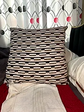 CynnxxxBarb online show from 11.12.25