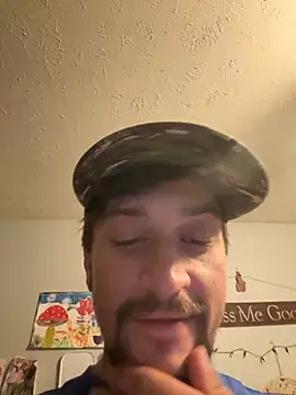 Amatueranon online show from 10.14.25