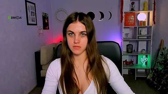 Snapshot of lina_fox12 chatting on 04.24.26 lina fox12 online show from 04.24.26