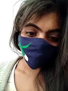 Snapshot of PEEHU-50 chatting on 10.20.25 PEEHU-50 online show from 10.20.25