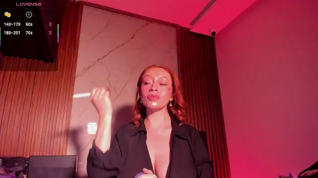 LucianaWainN online show from 11.01.25