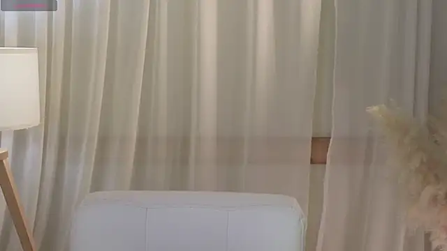 Snapshot of slow_flower chatting on 02.04.26 slow flower online show from 02.04.26