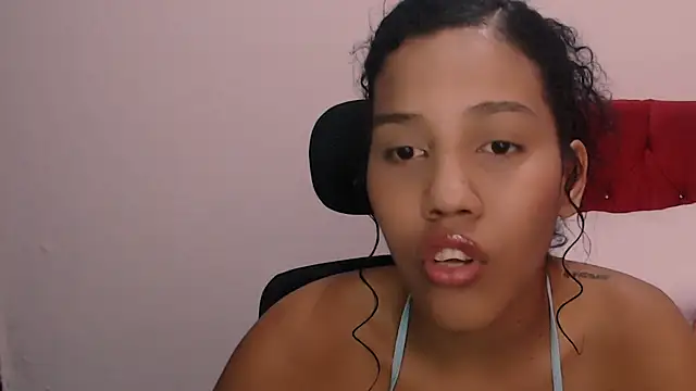 Tainara ebony online show from 10.11.25