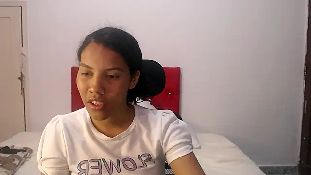Tainara ebony online show from 10.15.25