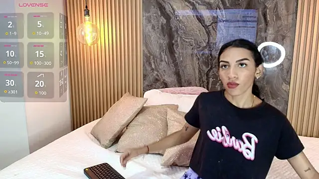 Samara Smith04 online show from 10.14.25