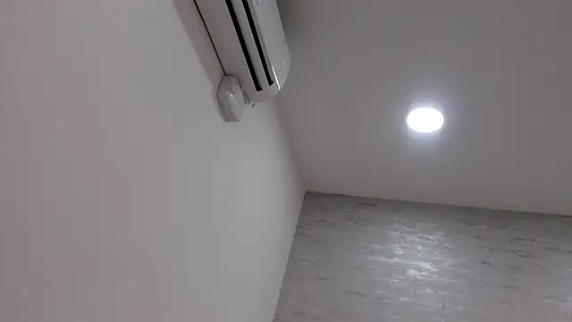 jax black online show from 11.10.25