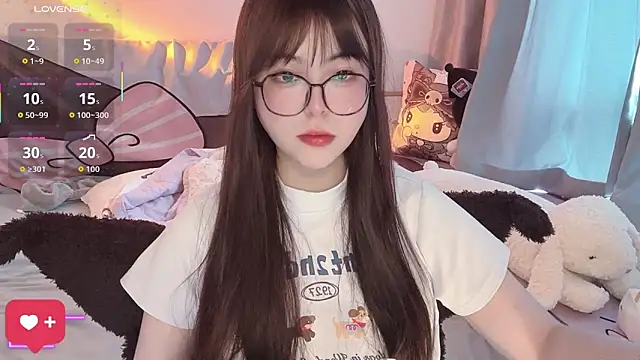 xiaoman-1 online show from 10.19.25